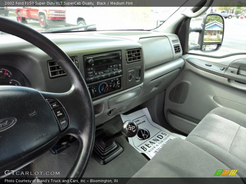 Black / Medium Flint 2002 Ford F350 Super Duty XLT SuperCab Dually