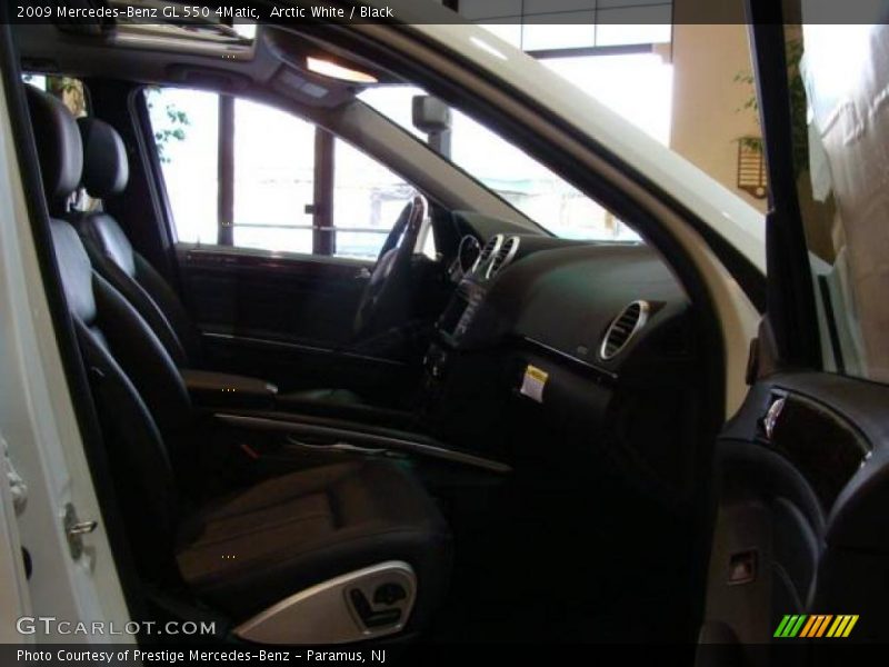Arctic White / Black 2009 Mercedes-Benz GL 550 4Matic
