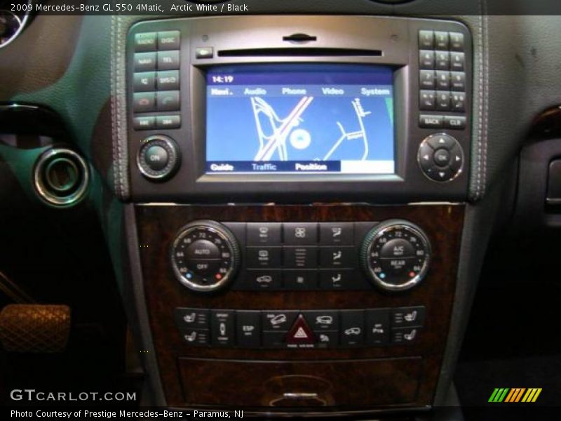 Arctic White / Black 2009 Mercedes-Benz GL 550 4Matic