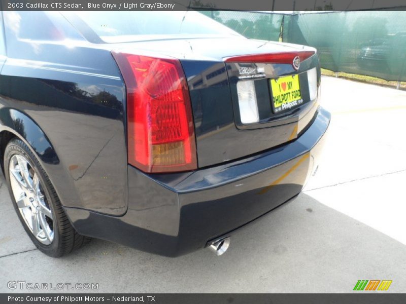 Blue Onyx / Light Gray/Ebony 2003 Cadillac CTS Sedan