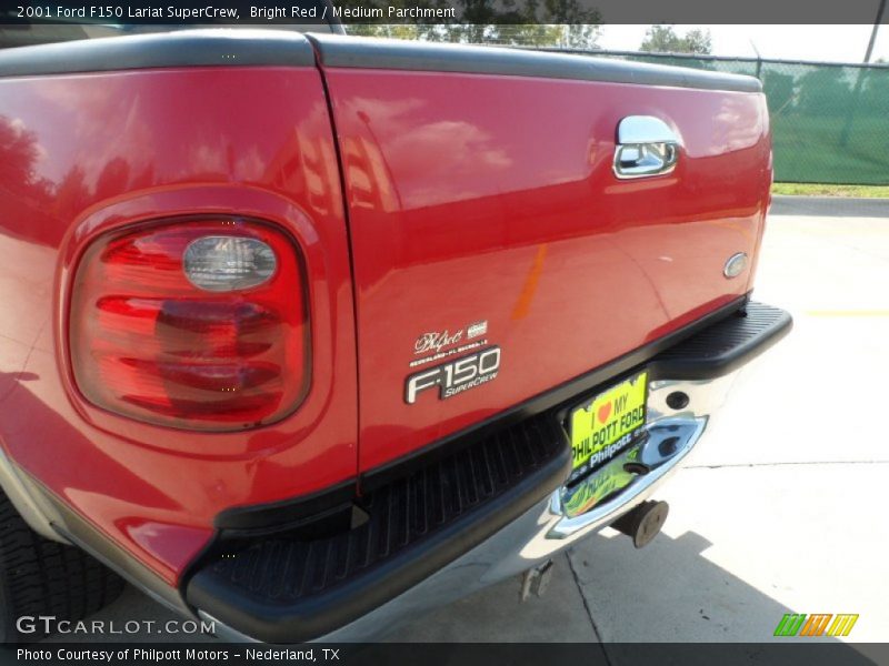 Bright Red / Medium Parchment 2001 Ford F150 Lariat SuperCrew