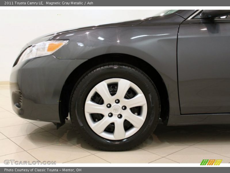 Magnetic Gray Metallic / Ash 2011 Toyota Camry LE