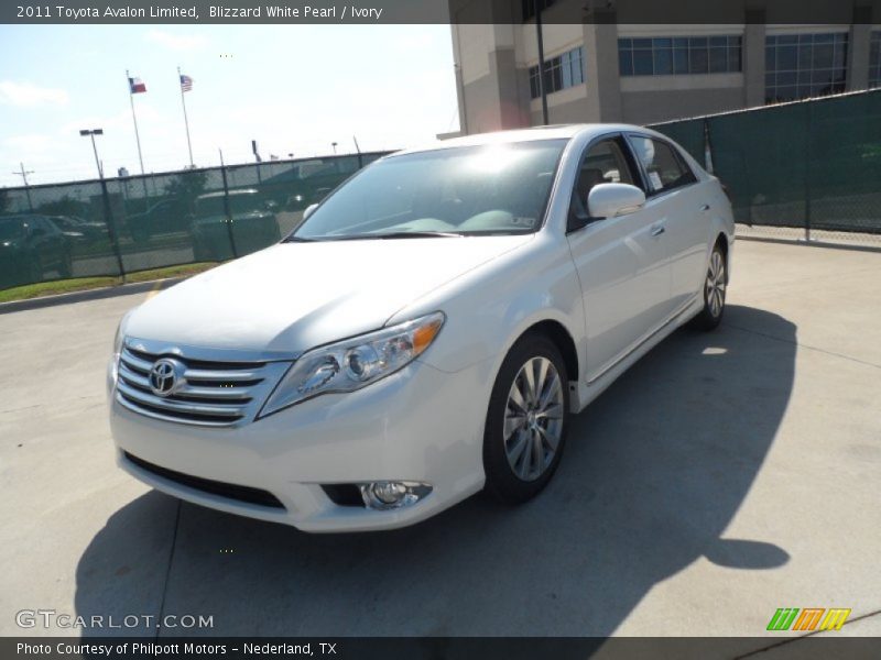 Blizzard White Pearl / Ivory 2011 Toyota Avalon Limited