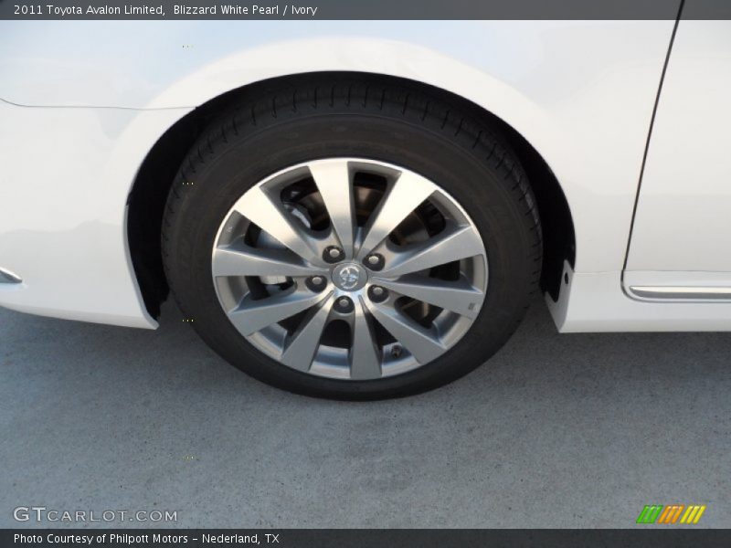Blizzard White Pearl / Ivory 2011 Toyota Avalon Limited