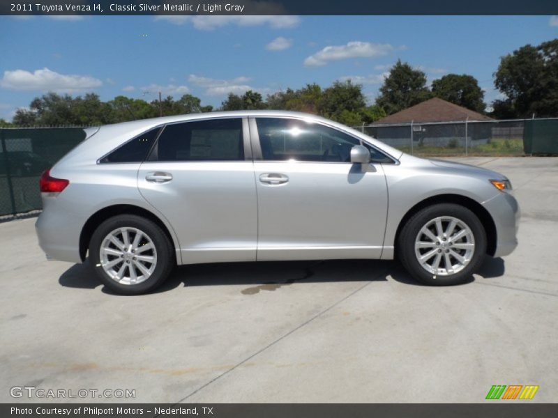 Classic Silver Metallic / Light Gray 2011 Toyota Venza I4