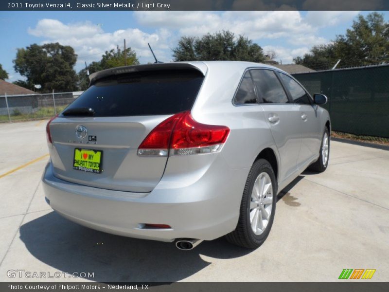 Classic Silver Metallic / Light Gray 2011 Toyota Venza I4