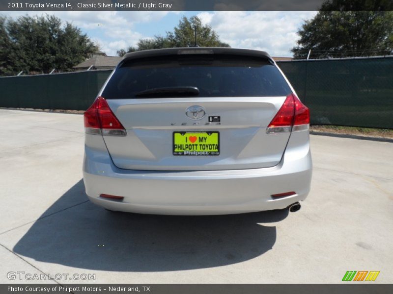 Classic Silver Metallic / Light Gray 2011 Toyota Venza I4