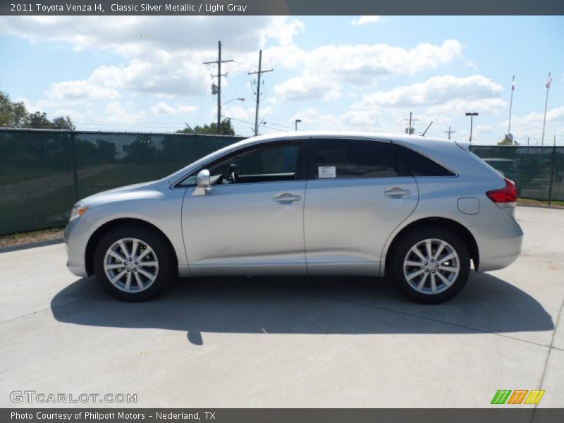 Classic Silver Metallic / Light Gray 2011 Toyota Venza I4