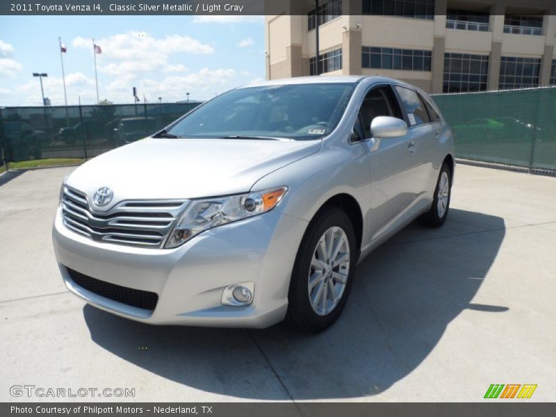 Classic Silver Metallic / Light Gray 2011 Toyota Venza I4