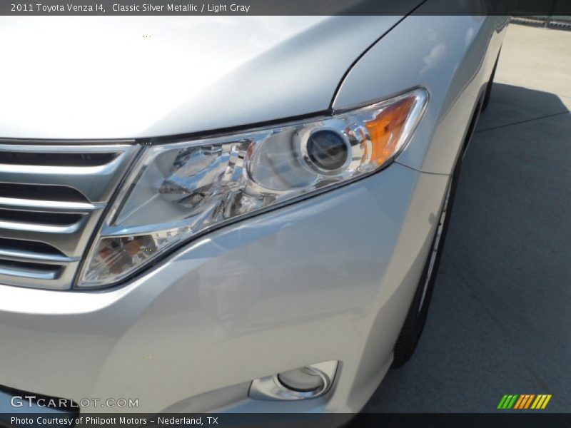 Classic Silver Metallic / Light Gray 2011 Toyota Venza I4