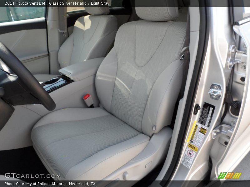 Classic Silver Metallic / Light Gray 2011 Toyota Venza I4