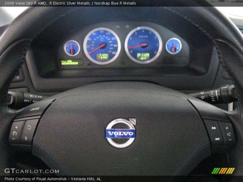  2006 S60 R AWD Steering Wheel