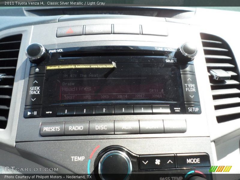 Classic Silver Metallic / Light Gray 2011 Toyota Venza I4