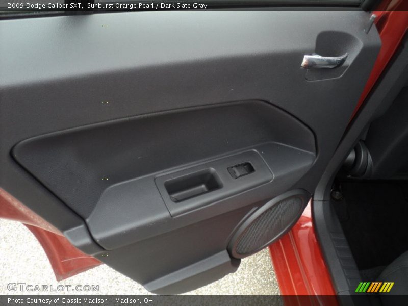Sunburst Orange Pearl / Dark Slate Gray 2009 Dodge Caliber SXT