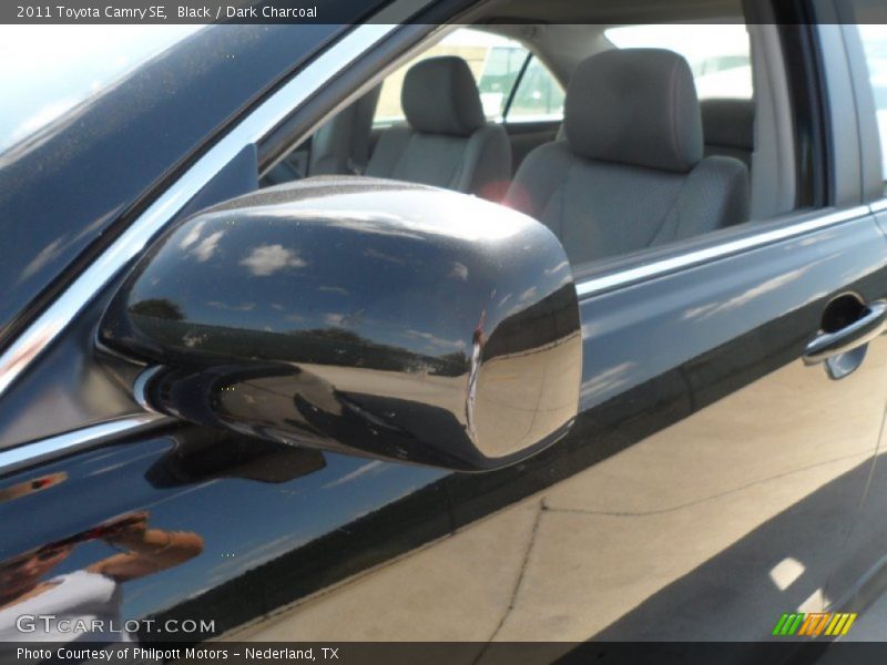 Black / Dark Charcoal 2011 Toyota Camry SE