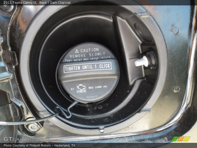 Black / Dark Charcoal 2011 Toyota Camry SE