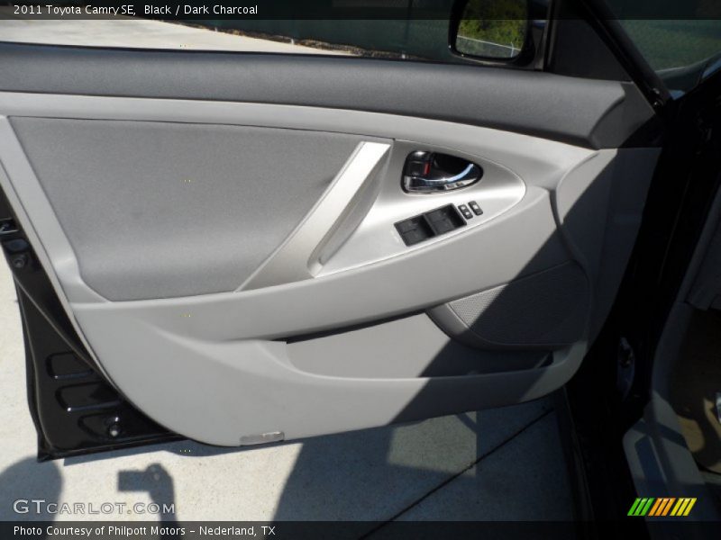 Black / Dark Charcoal 2011 Toyota Camry SE