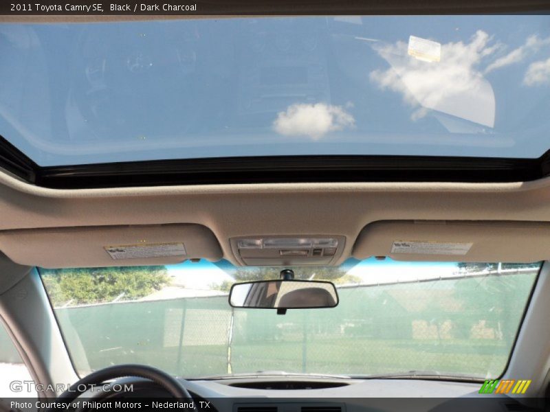 Black / Dark Charcoal 2011 Toyota Camry SE