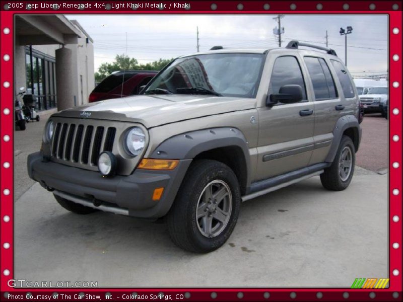 Light Khaki Metallic / Khaki 2005 Jeep Liberty Renegade 4x4