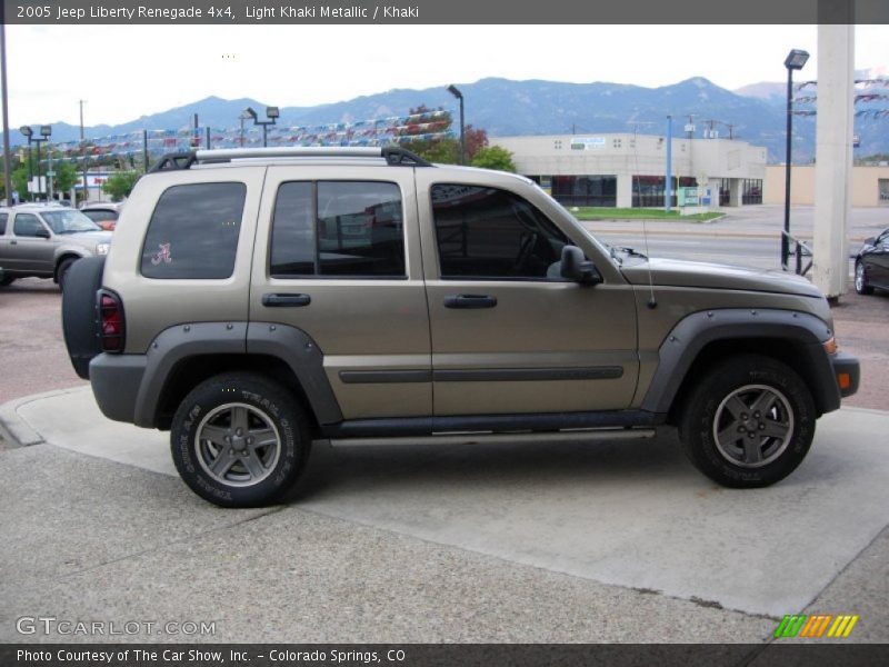 Light Khaki Metallic / Khaki 2005 Jeep Liberty Renegade 4x4