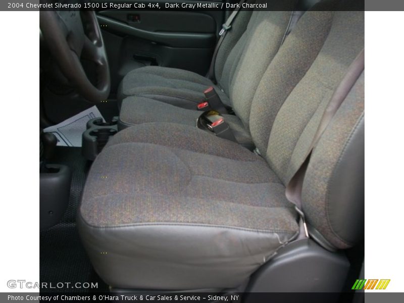 Dark Gray Metallic / Dark Charcoal 2004 Chevrolet Silverado 1500 LS Regular Cab 4x4
