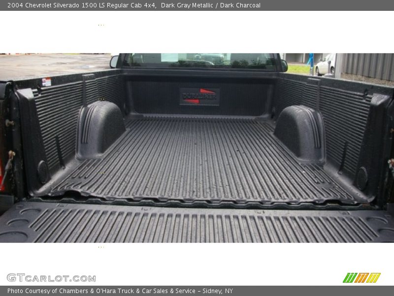 Dark Gray Metallic / Dark Charcoal 2004 Chevrolet Silverado 1500 LS Regular Cab 4x4