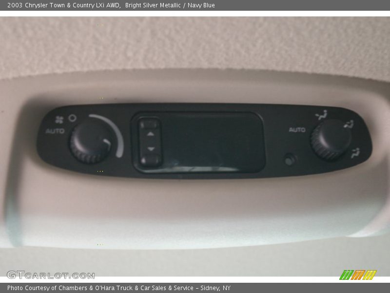 Bright Silver Metallic / Navy Blue 2003 Chrysler Town & Country LXi AWD
