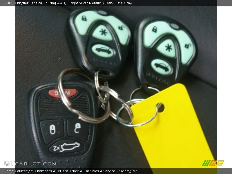 Bright Silver Metallic / Dark Slate Gray 2006 Chrysler Pacifica Touring AWD