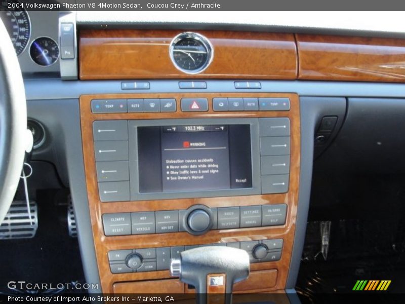 Controls of 2004 Phaeton V8 4Motion Sedan