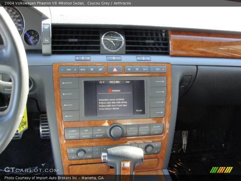 Controls of 2004 Phaeton V8 4Motion Sedan