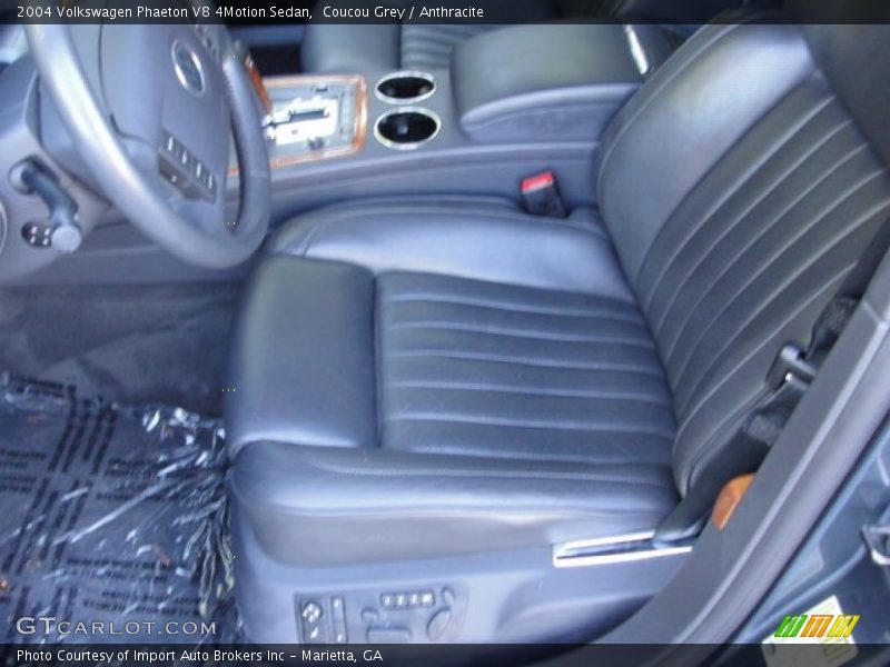 Coucou Grey / Anthracite 2004 Volkswagen Phaeton V8 4Motion Sedan