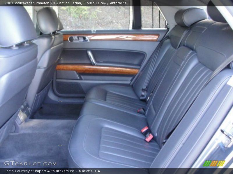  2004 Phaeton V8 4Motion Sedan Anthracite Interior