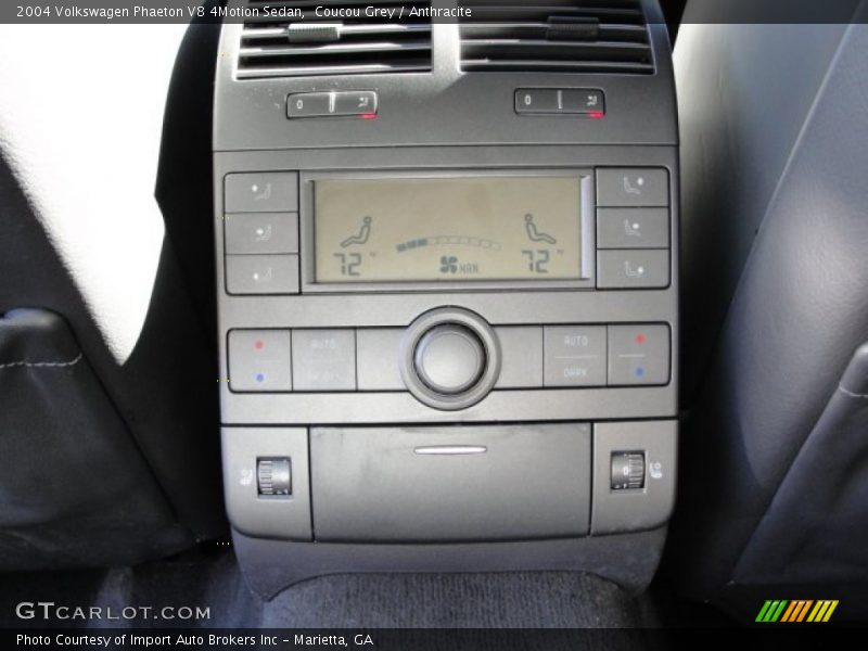 Controls of 2004 Phaeton V8 4Motion Sedan