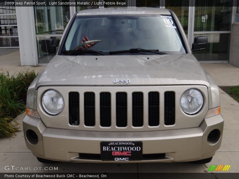 Light Sandstone Metallic / Light Pebble Beige 2009 Jeep Patriot Sport