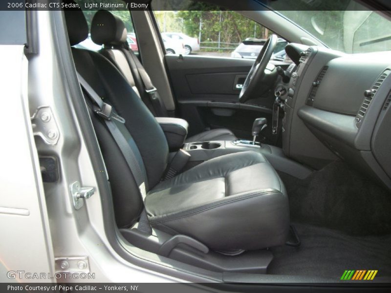 Light Platinum / Ebony 2006 Cadillac CTS Sedan