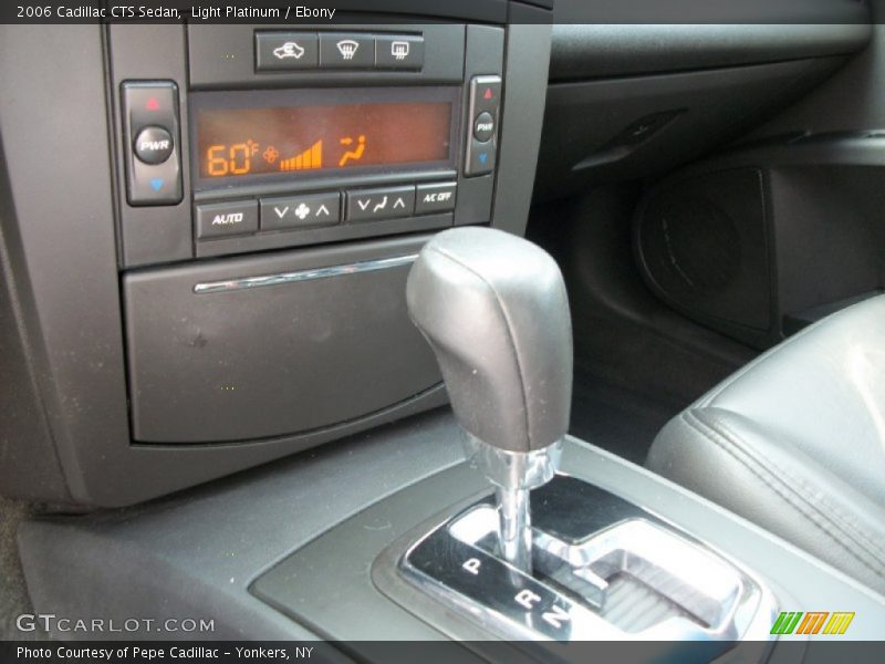 Light Platinum / Ebony 2006 Cadillac CTS Sedan