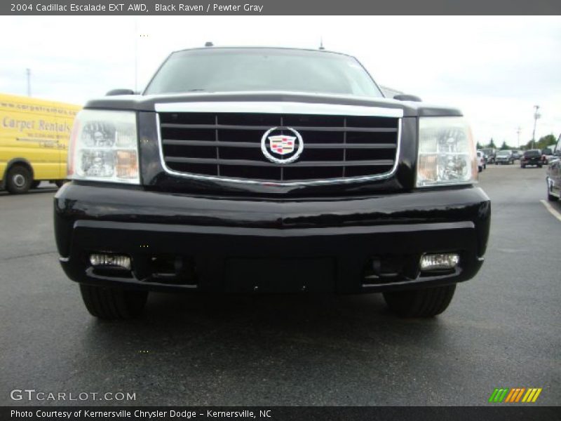 Black Raven / Pewter Gray 2004 Cadillac Escalade EXT AWD