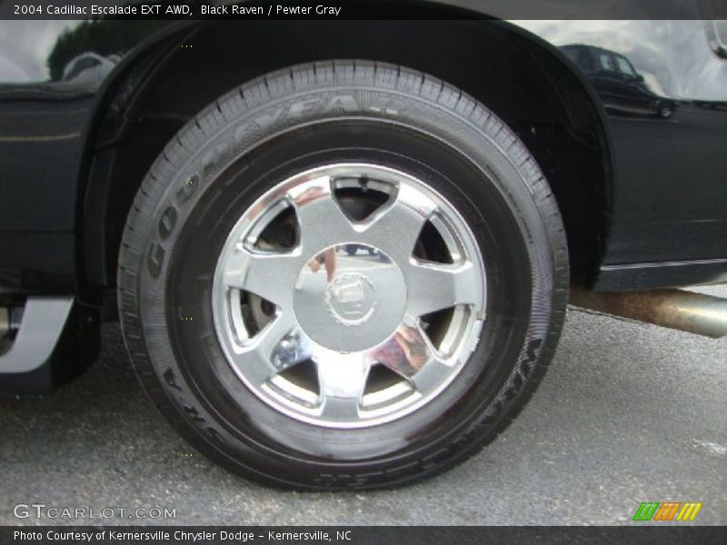  2004 Escalade EXT AWD Wheel