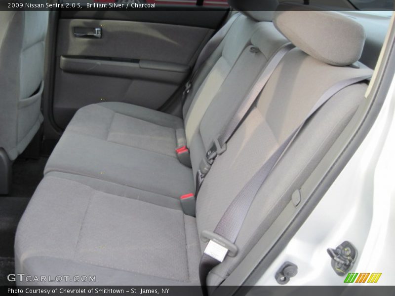 Brilliant Silver / Charcoal 2009 Nissan Sentra 2.0 S