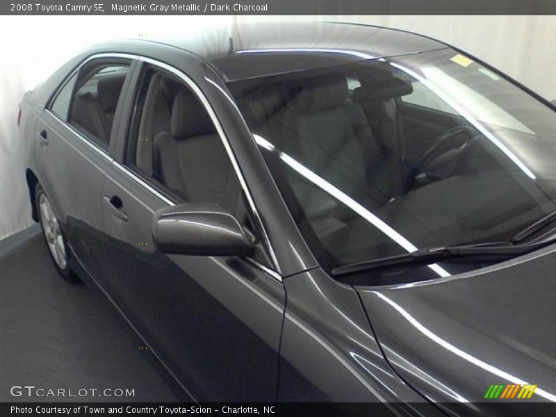 Magnetic Gray Metallic / Dark Charcoal 2008 Toyota Camry SE