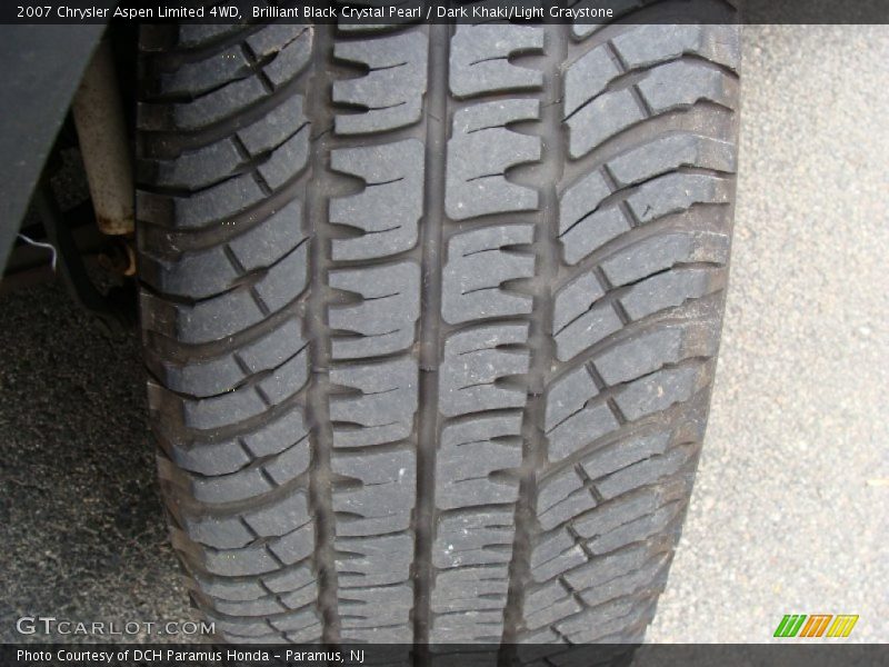 Brilliant Black Crystal Pearl / Dark Khaki/Light Graystone 2007 Chrysler Aspen Limited 4WD