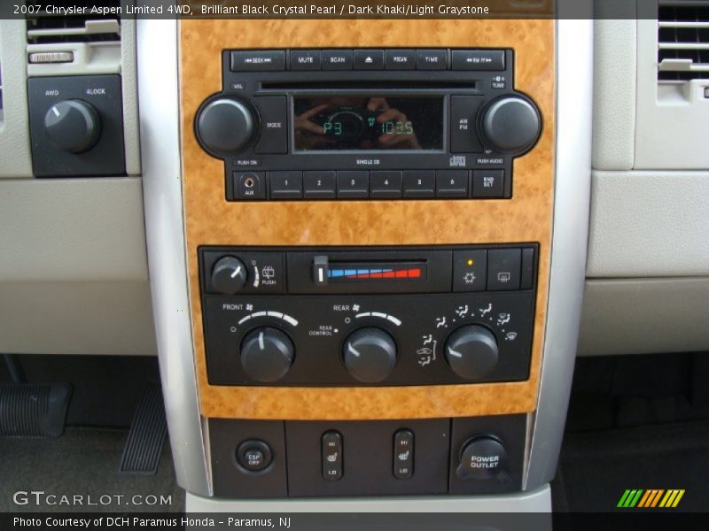 Controls of 2007 Aspen Limited 4WD