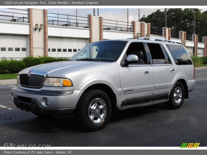 Silver Metallic / Medium Graphite 1999 Lincoln Navigator 4x4