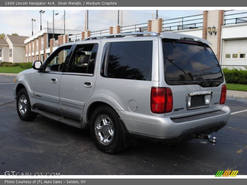 Silver Metallic / Medium Graphite 1999 Lincoln Navigator 4x4