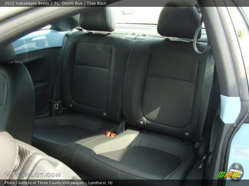  2012 Beetle 2.5L Titan Black Interior