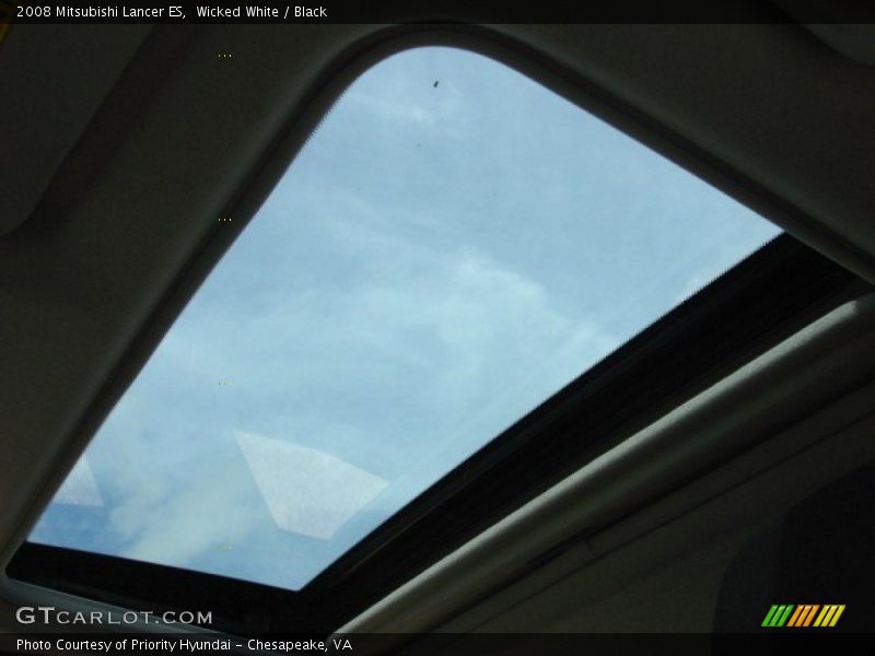 Wicked White / Black 2008 Mitsubishi Lancer ES