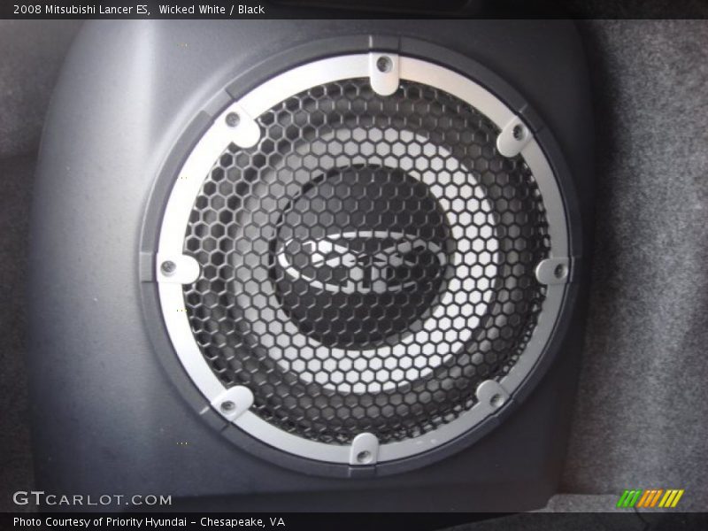 Wicked White / Black 2008 Mitsubishi Lancer ES