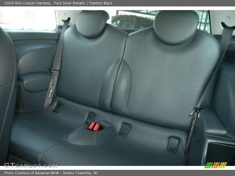 Pure Silver Metallic / Panther Black 2004 Mini Cooper Hardtop
