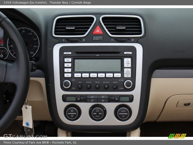 Thunder Blue / Cornsilk Beige 2009 Volkswagen Eos Komfort
