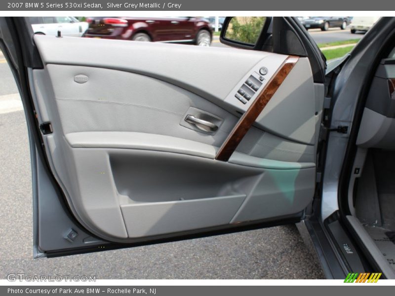 Silver Grey Metallic / Grey 2007 BMW 5 Series 530xi Sedan